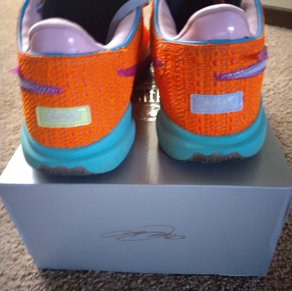 MEN SHOES - Picture 3 of 5